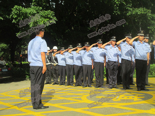 為什么多數(shù)退伍軍人選擇到保安公司呢